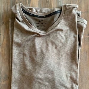 Nike T Shirt